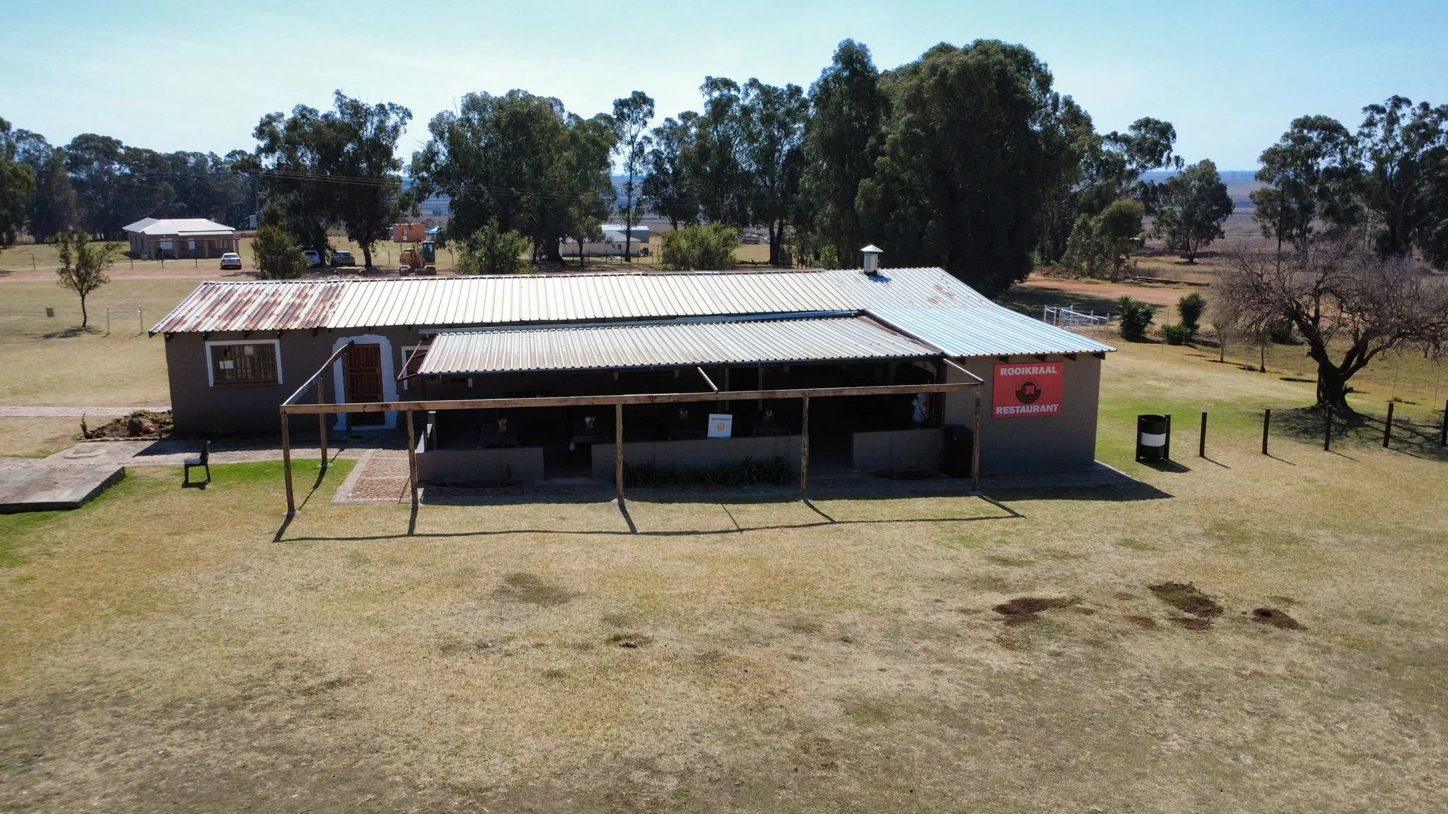 Rooikraal restaurant and reception area